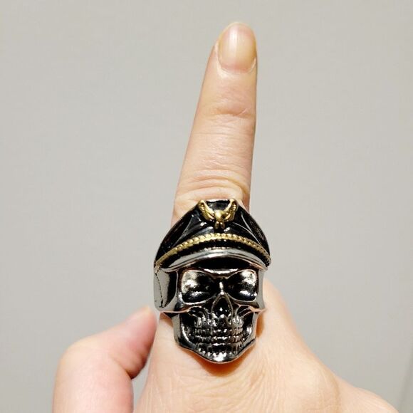 Brand New Silver Skull Captain Ring Adjustable Size - Picture 4 of 8